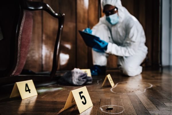 how to clean up a crime scene